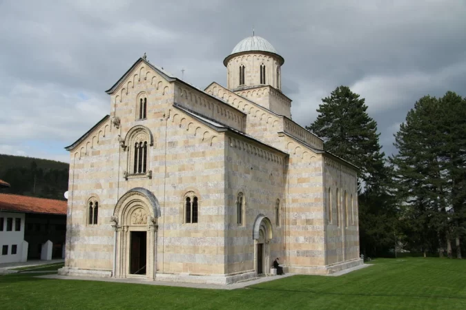 Decan monastery
