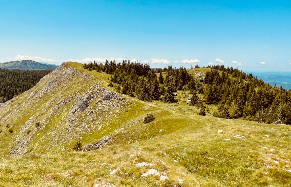 Hiking trail in Bjeshket e Namuna national park 